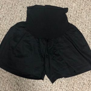 Maternity shorts